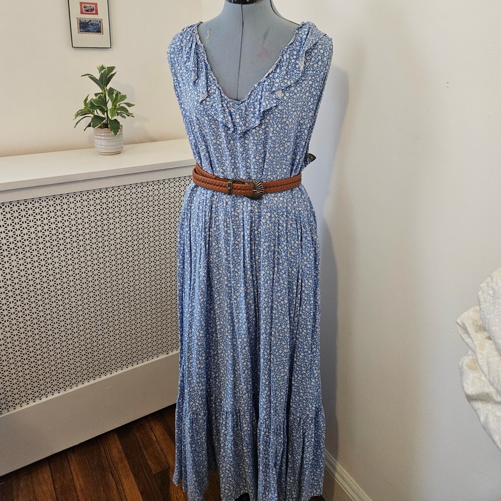 Blue Floral Sleeveless Maxi Dress